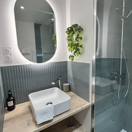 Le Palmae, Cocon Chic & Vegetal Au Coeur De